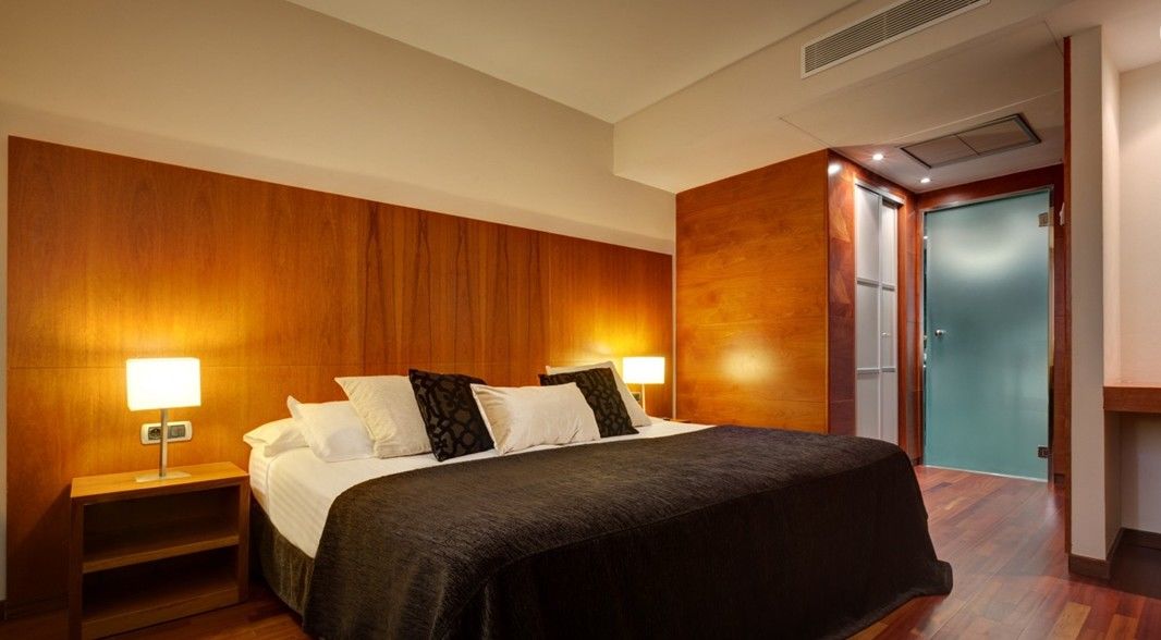 Acevi Villarroel Hotell